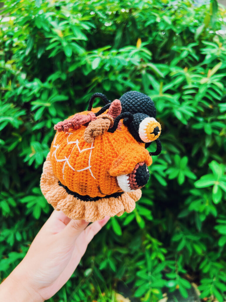 かぼちゃソフトクリーム　編みぐるみ　秋　ハロウィン　飾り　かぎ編み　撮影小物　置物　