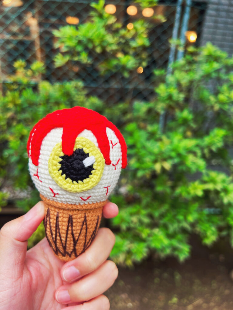 ハロウィン 目玉ソフトクリーム 編みぐるみ 秋 ハロウィン 飾り かぎ編み 撮影小物 置物