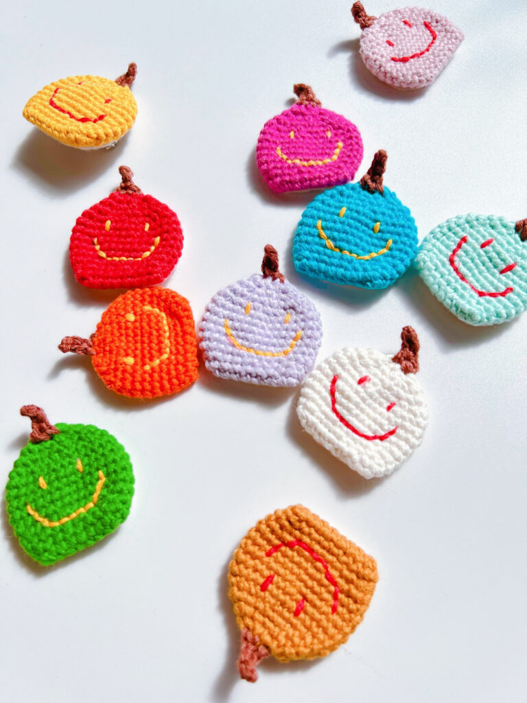ハロウィン　スマイルカボチャ　ニコちゃんマーク ブローチ　ヘアクリップ　 バッジ