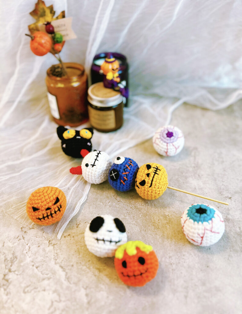 ハロウィン　串団子　目玉　黒猫　カボチャ　ゴースト　ゾンビ　ガイコツ　編みぐるみ　秋　飾り　撮影小物　置物　ヘアピン