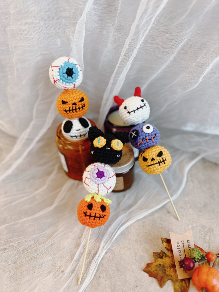 ハロウィン　串団子　目玉　黒猫　カボチャ　ゴースト　ゾンビ　ガイコツ　編みぐるみ　秋　飾り　撮影小物　置物　ヘアピン