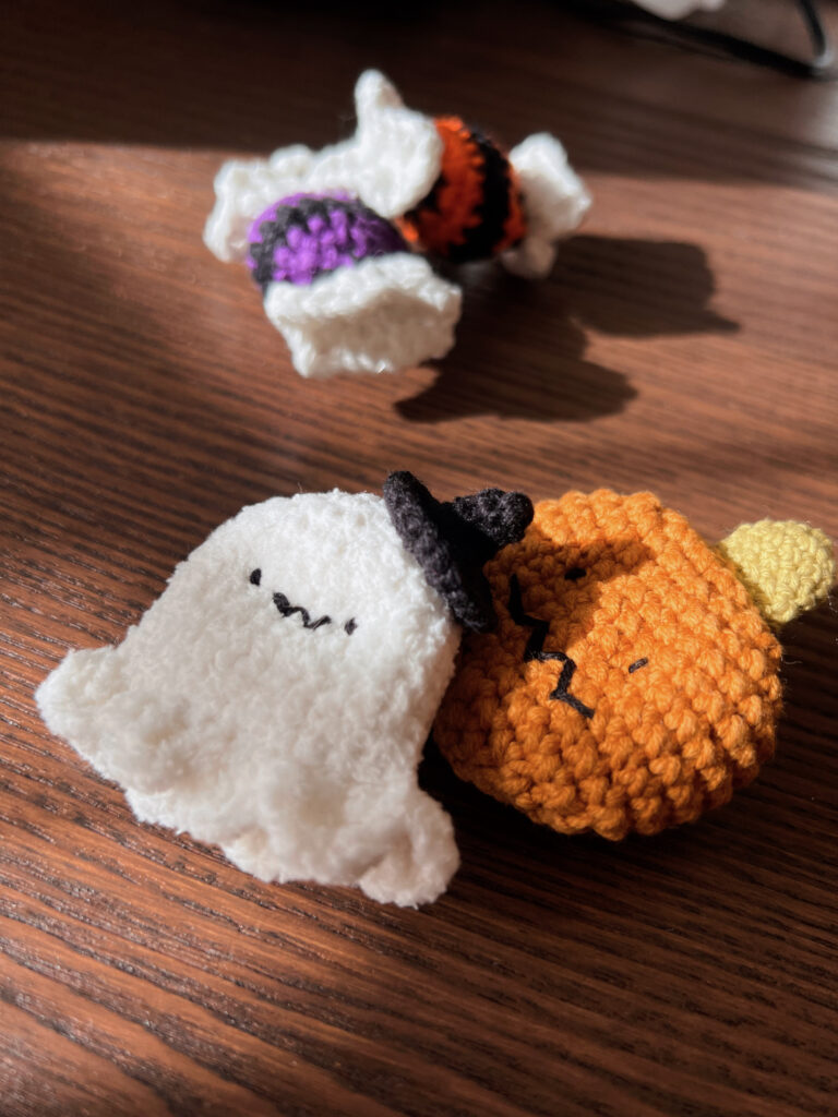 ハロウィン アイテム ブローチ ヘアクリップ 仮装グッズ ゴースト カボチャ pumpkin キャンディ