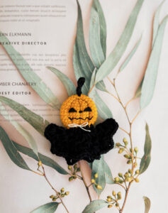 ハロウィン　アイテム　ブローチ ヘアクリップ　仮装グッズ  カボチャ魔法使い　pumpkin ウイザード