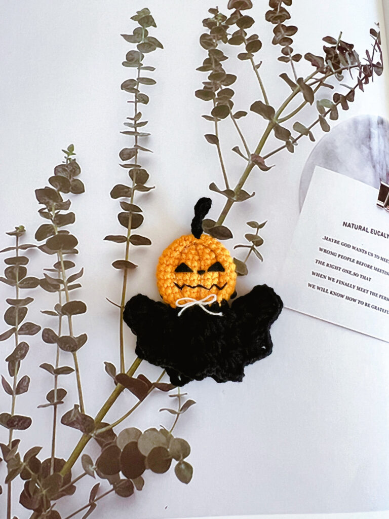 ハロウィン　アイテム　ブローチ ヘアクリップ　仮装グッズ  カボチャ魔法使い　pumpkin ウイザード