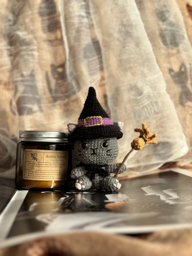 ゴーストネコ　ネコの魔法使い　カボチャネコ　パンプキン　編みぐるみ　秋　ハロウィン　飾り　かぎ編み　撮影小物　置物