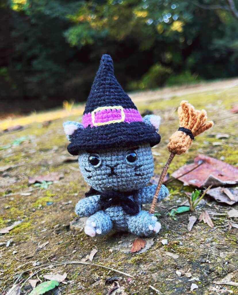 ゴーストネコ　ネコの魔法使い　カボチャネコ　パンプキン　編みぐるみ　秋　ハロウィン　飾り　かぎ編み　撮影小物　置物