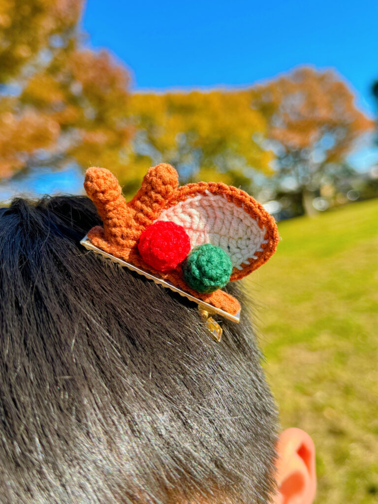 トナカイの角 モチノキ/赤いリボン トナカイの耳　シカ　クリスマスツリーウサギ　ヘアクリップ/ブローチ/バッジ　特典あり