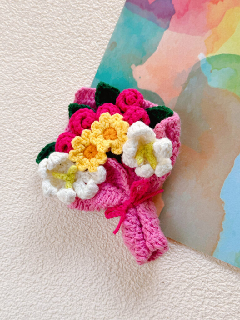 【母の日・誕生日ギフトに】かぎ針編み ミニブーケ|枯れない花|編みぐるみ花束|プチギフト・インテリア・記念日プレゼント