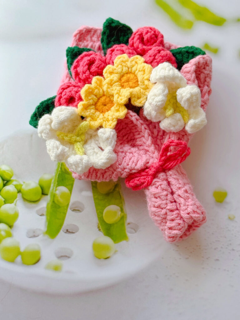 【母の日・誕生日ギフトに】かぎ針編み ミニブーケ|枯れない花|編みぐるみ花束|プチギフト・インテリア・記念日プレゼント